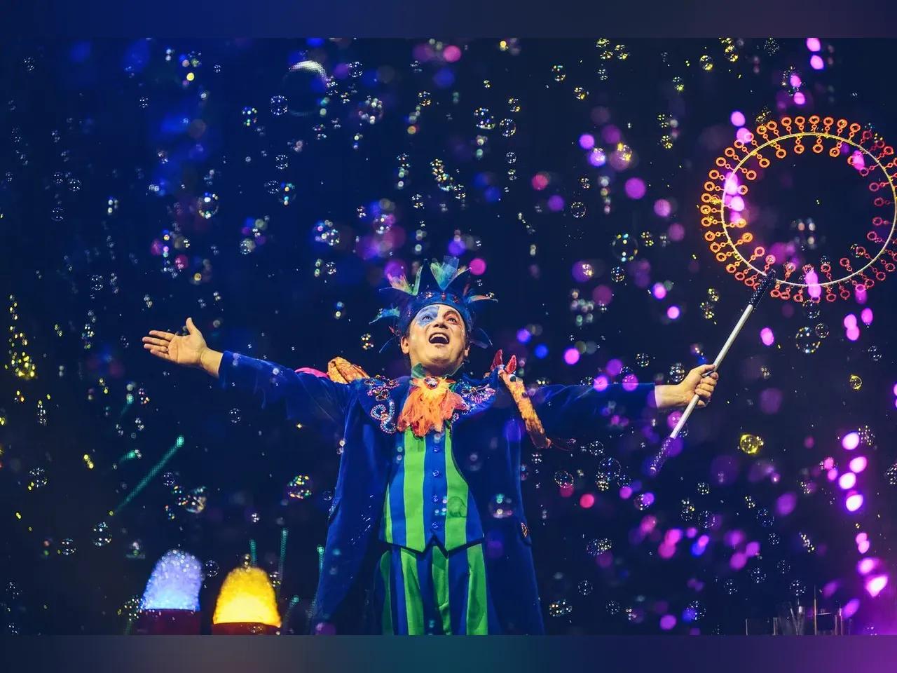 Underwater Bubble Show