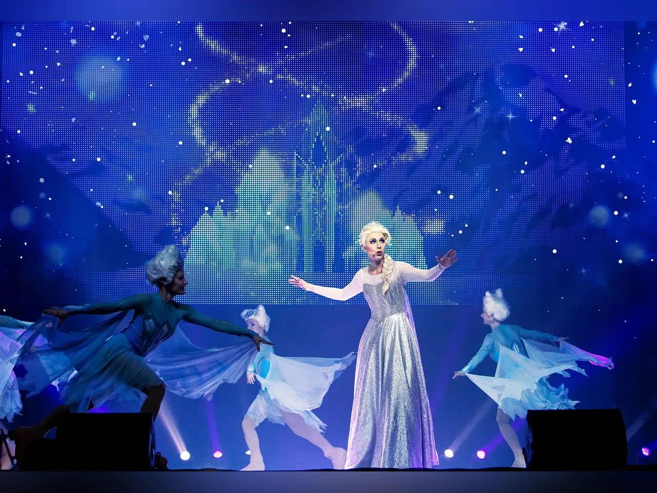 hc_eisk-nigin_pressebild04_15x10cm-jpg