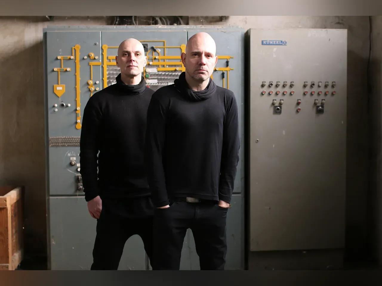 devision_by-agentur-1-jpg