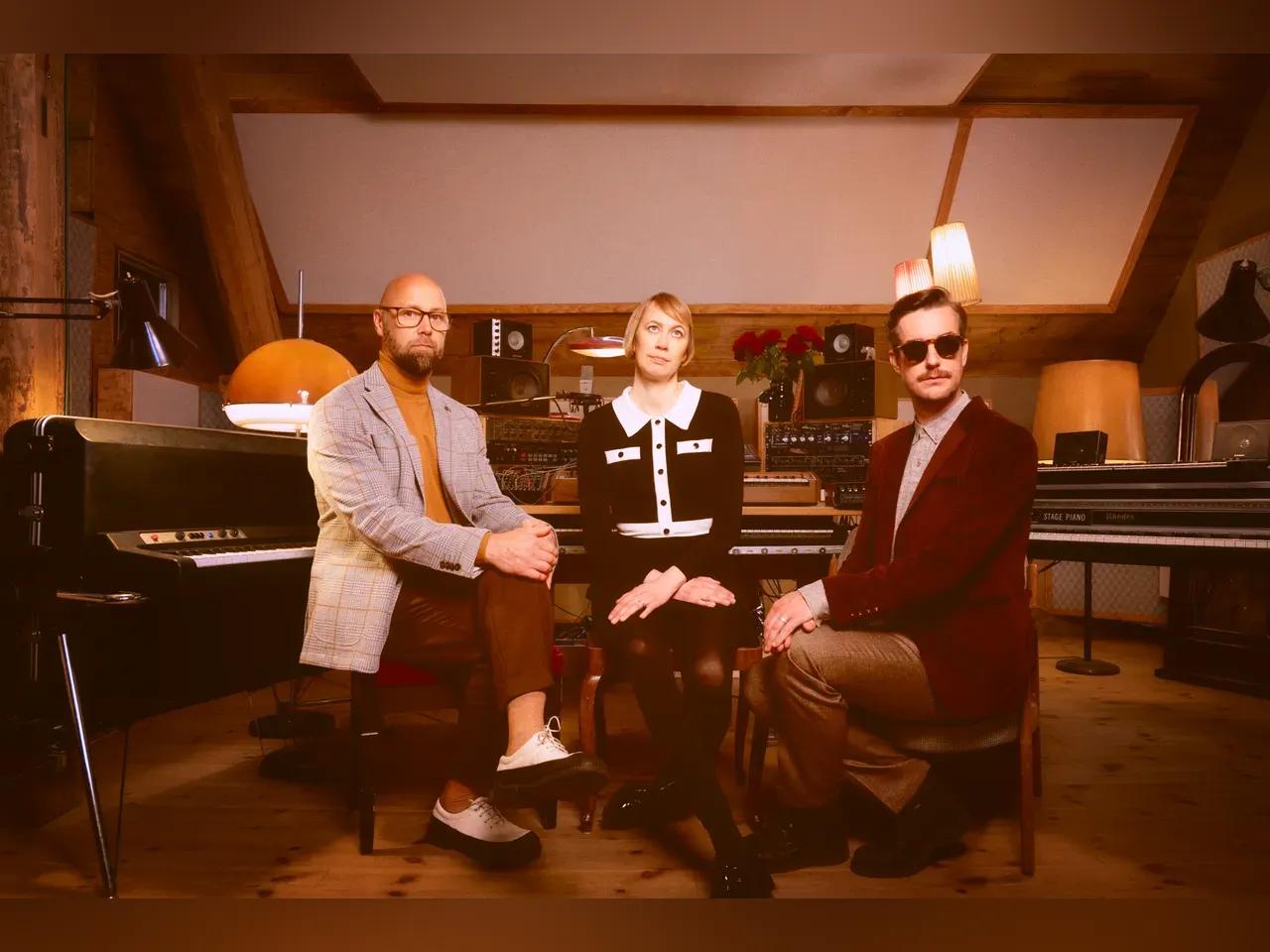 hundreds_c_j-konrad-schmidt_0625-jpg