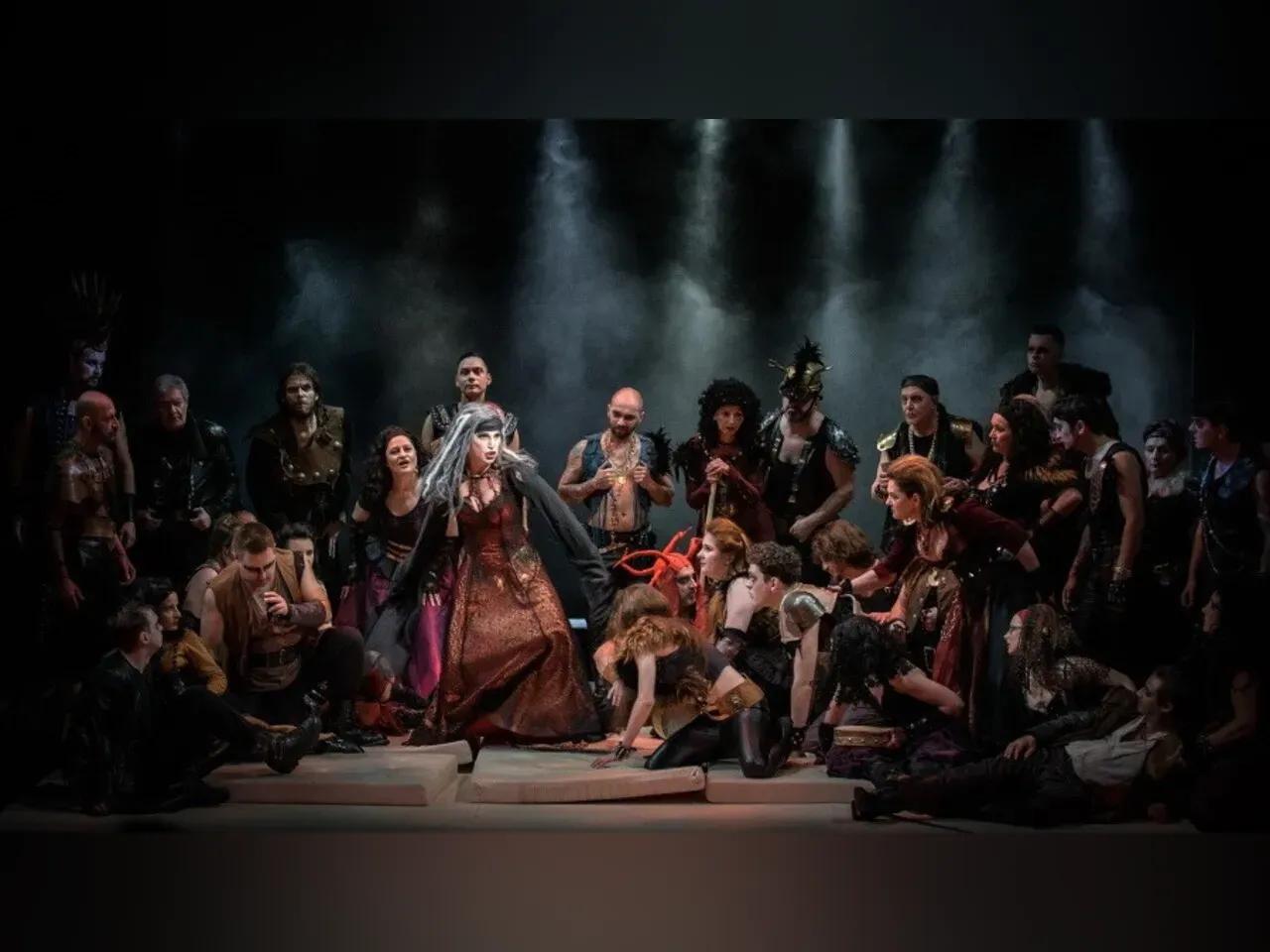 ©Jana Foff Tetourová