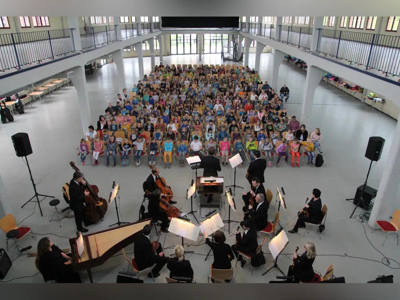 Ronneburg_Kids_meet_Classic__Foto_Vogtland_Philharmonie_